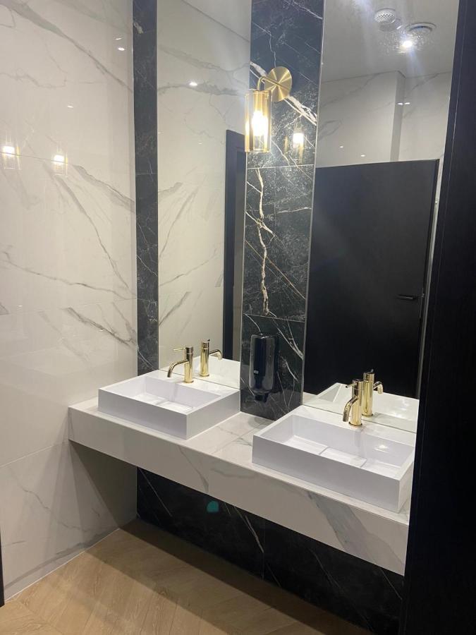 Hotel Sebory Пшасныш Экстерьер фото