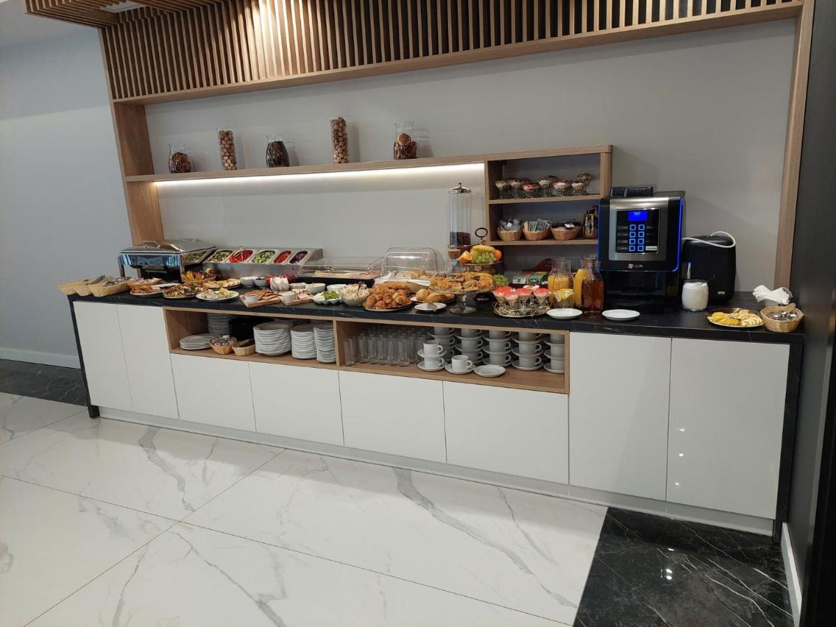 Hotel Sebory Пшасныш Экстерьер фото