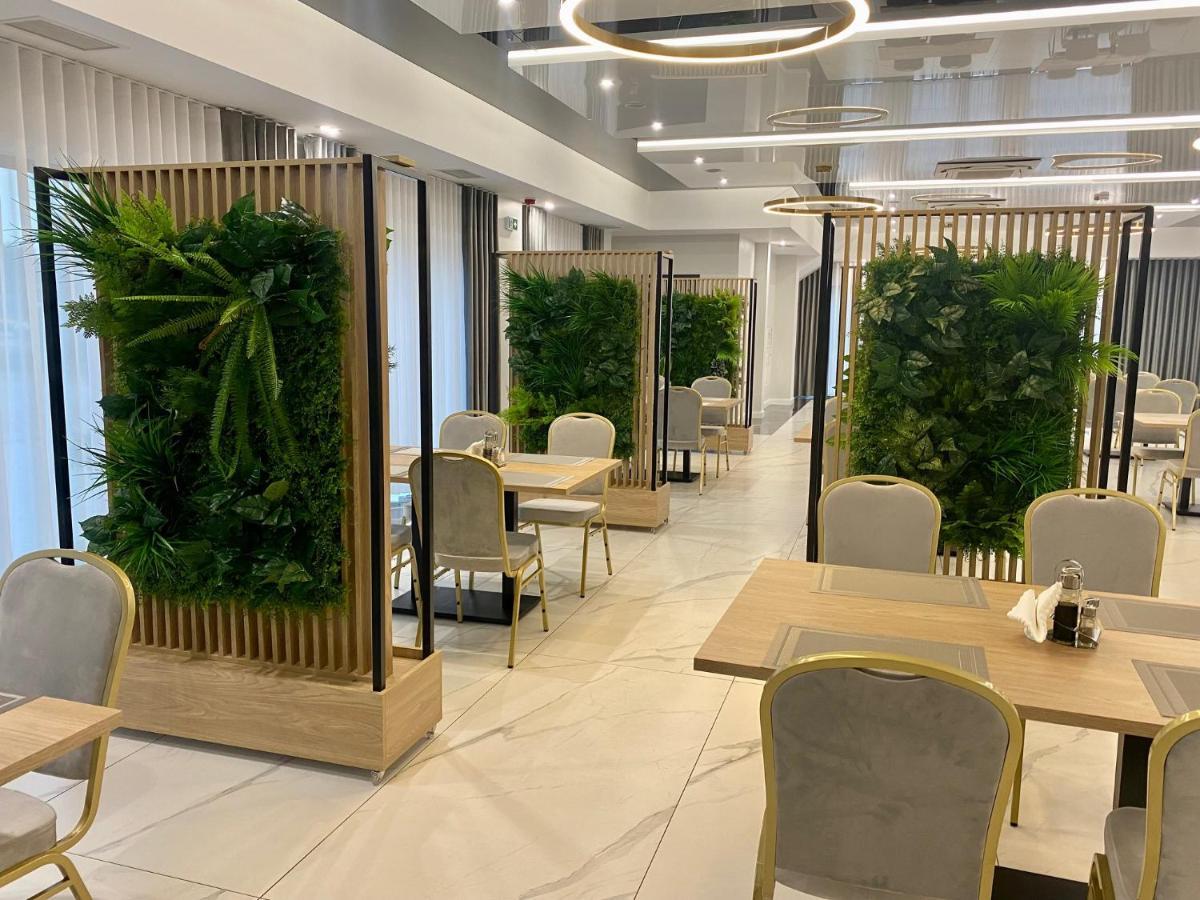 Hotel Sebory Пшасныш Экстерьер фото
