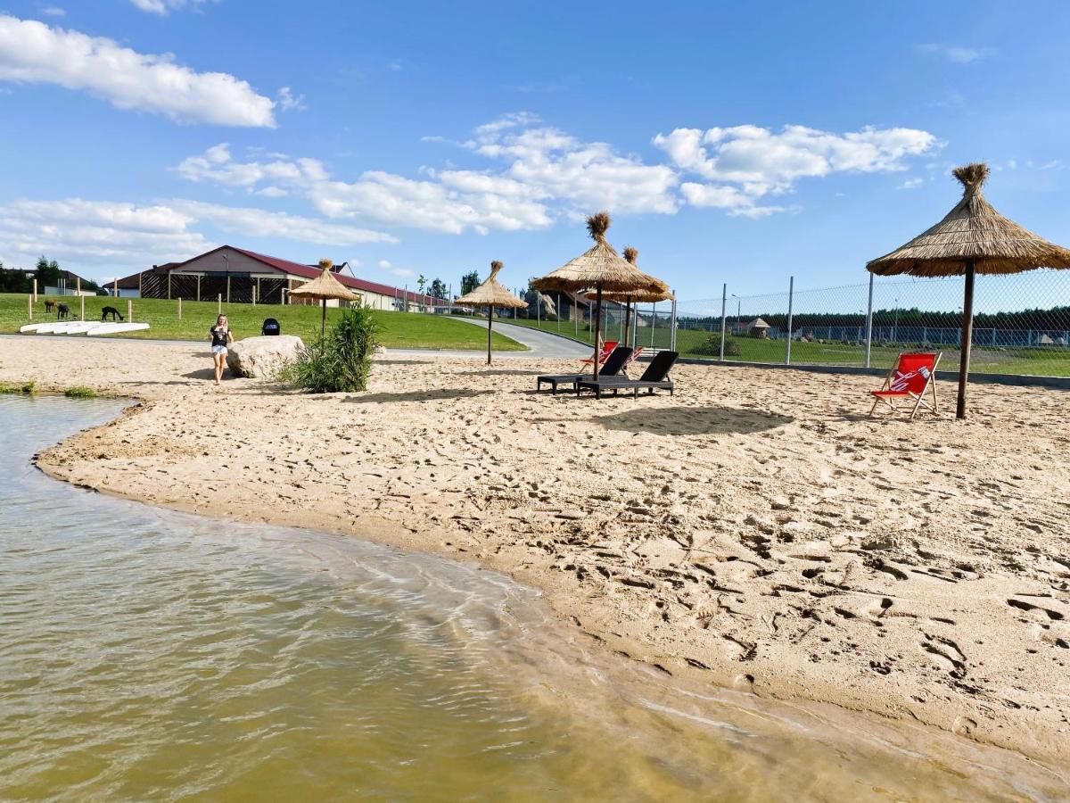 Hotel Sebory Пшасныш Экстерьер фото