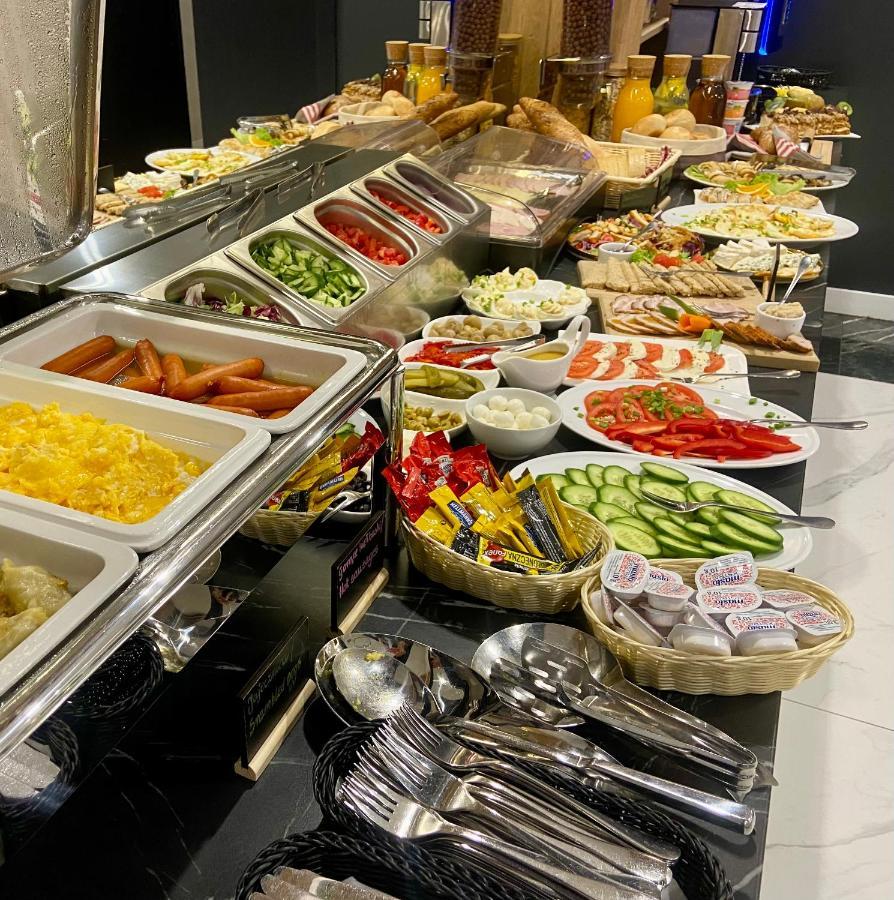Hotel Sebory Пшасныш Экстерьер фото