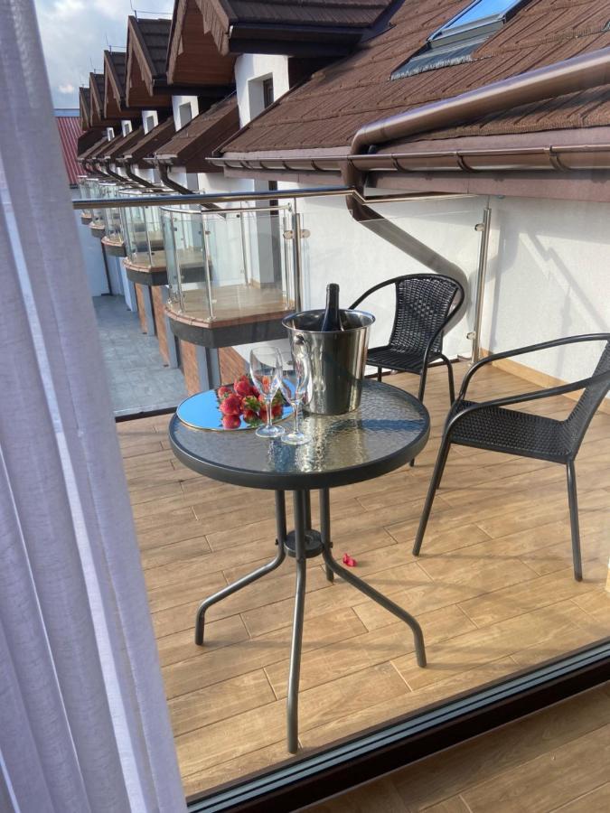 Hotel Sebory Пшасныш Экстерьер фото